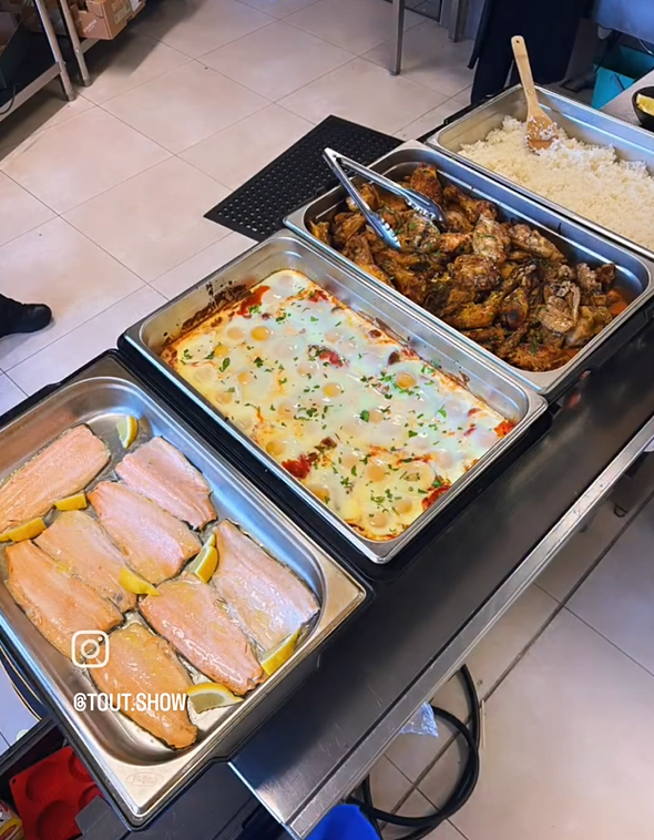 Plats chauds catering Tout Show